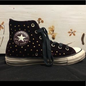 Purple swede converse